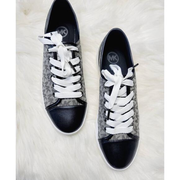 NWT Michael Kors Monogram Graphite Black Sneakers - Size 7 - Picture 3 of 13